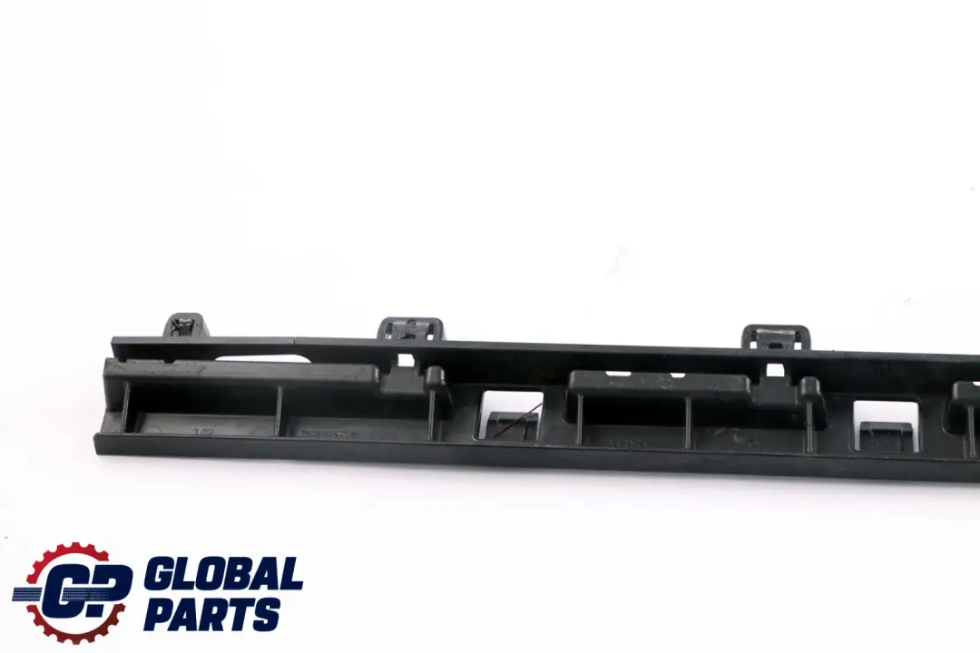 Sill Cubierta Faldón Lateral Delantero Derecho Soporte para BMW Z4 E89 con número de pieza 7192060 BMW Z4 E89 Sill Cubierta Faldón Lateral Delantero Derecho Soporte - SKU 7192060 - Número de pieza 7192060