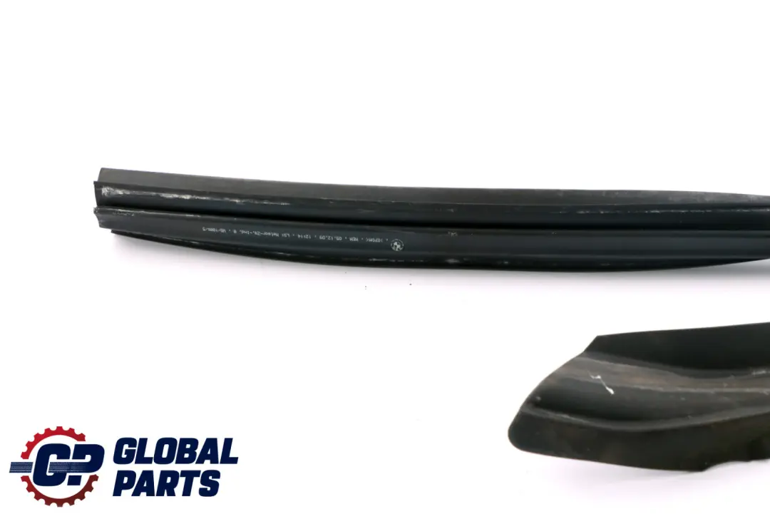 BMW Z4 Series E89 Window Guide Left N/S Front Door Seal - SKU 7192287 - Part number 7192287