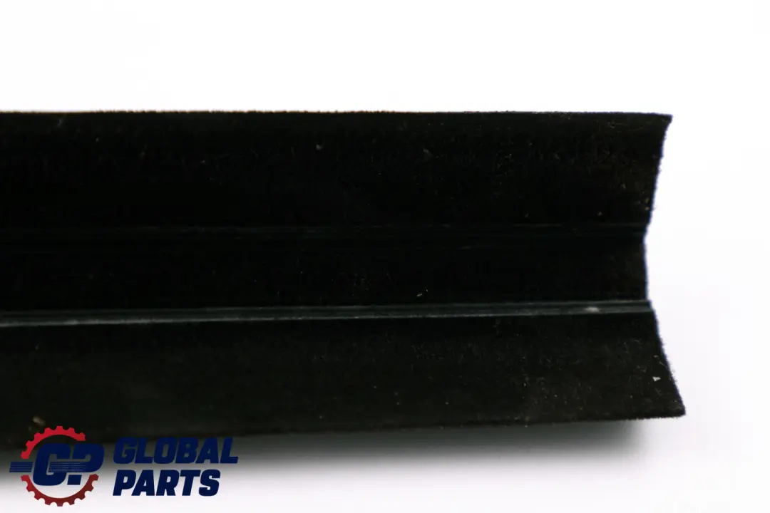 Window Guide Right O/S Front Door Seal to BMW Z4 Series E89 with Part number 7192288 BMW Z4 Series E89 Window Guide Right O/S Front Door Seal - SKU 7192288 - Part number 7192288