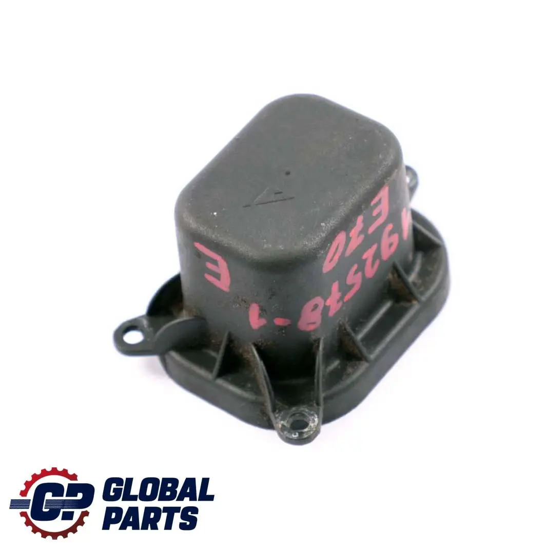 Osłona Dekiel Zaślepka Lampy Reflektora Przód do BMW X5 E70 o numerze 7192578 BMW X5 E70 Osłona Dekiel Zaślepka Lampy Reflektora Przód - SKU 7192578-1 - Numer Części 7192578