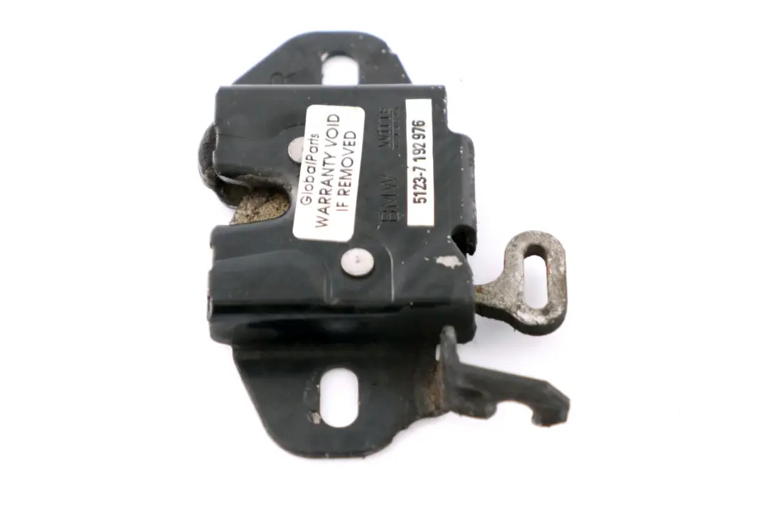 Partie inférieure de la serrure du capot droite pour BMW Z4 E85 E86 à propos du numéro de pièce 7242549 BMW Z4 E85 E86 Partie inférieure de la serrure du capot droite - SKU 7192976 - Numéro de pièce 7242549