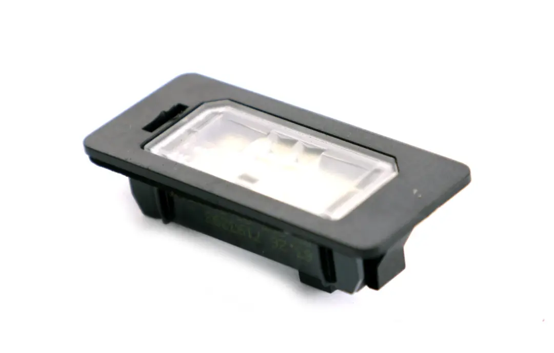 Luz De Matrícula LED BMW E71 E84 E90 E91 E92 F10 F30 Lámpara Unidad para con número de pieza 7193293 Luz De Matrícula LED BMW E71 E84 E90 E91 E92 F10 F30 Lámpara Unidad - SKU 7193293 - Número de pieza 7193293