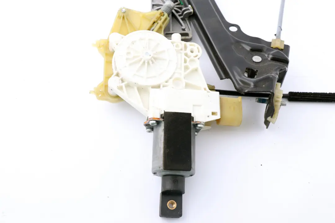 Motore Alzacristalli Anteriore Sinistro per BMW E92 E93 con numero di parte 7193455 BMW E92 E93 Motore Alzacristalli Anteriore Sinistro - SKU 7193455 - Numero di parte 7193455