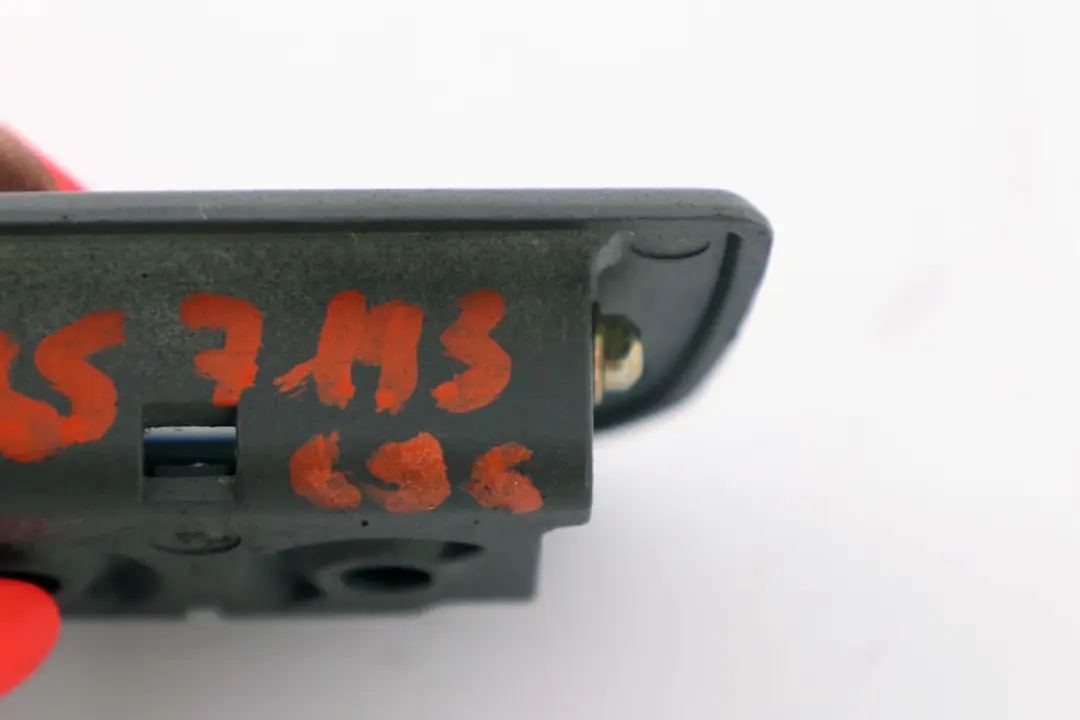 Verzurröse Heckklappe CHROM BASALTGRAU für BMW 7 er E65 E66 F01 F02 mit Teilenummer 7193696 BMW 7 er E65 E66 F01 F02 Verzurröse Heckklappe CHROM BASALTGRAU - SKU 7193696 - Teilenummer 7193696