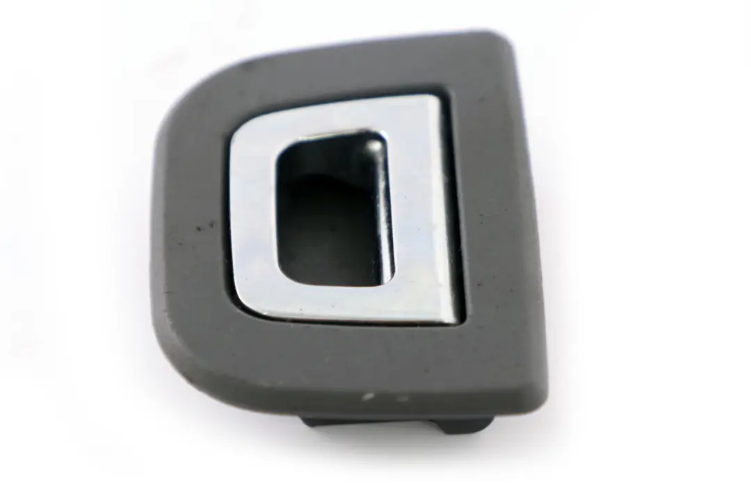 Verzurröse Heckklappe CHROM BASALTGRAU für BMW 7 er E65 E66 F01 F02 mit Teilenummer 7193696 BMW 7 er E65 E66 F01 F02 Verzurröse Heckklappe CHROM BASALTGRAU - SKU 7193696 - Teilenummer 7193696