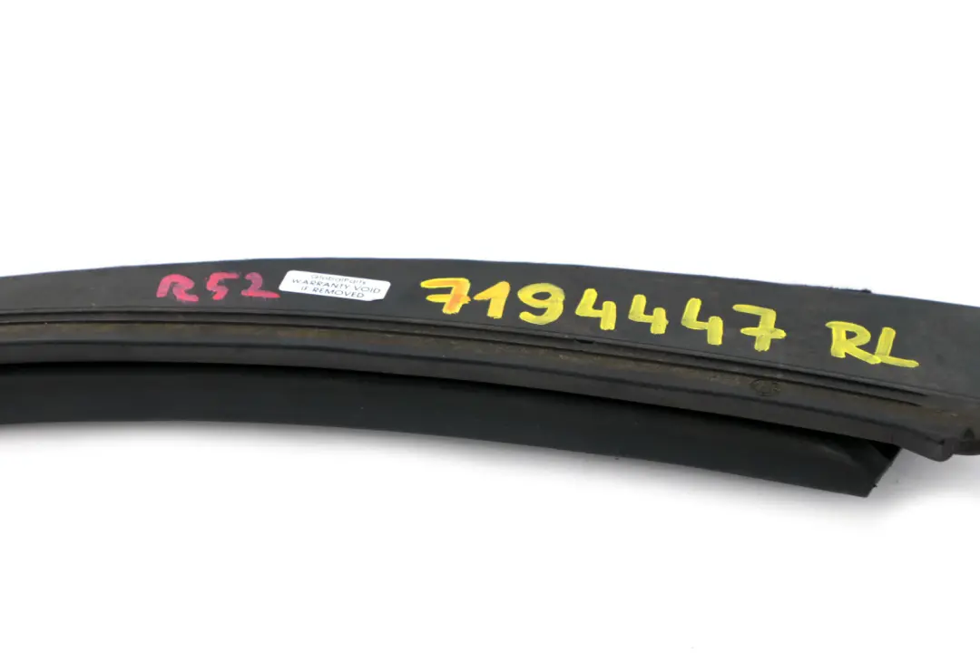 Verdeck Anbauteile Dichtung hinten links für BMW Mini Cooper R52 Cabrio mit Teilenummer 7194447 BMW Mini Cooper R52 Cabrio Verdeck Anbauteile Dichtung hinten links - SKU 7194447 - Teilenummer 7194447
