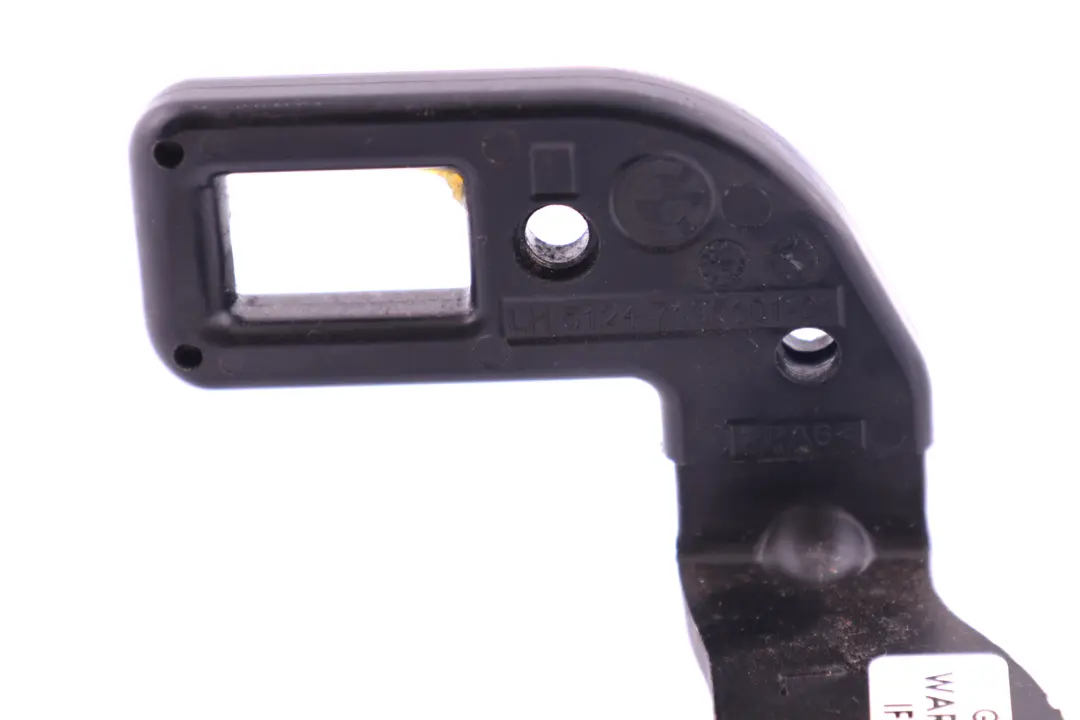 R57N LCI Cabrio Trunk Lid Closing Catch Bracket Left para Mini Cooper R57 con número de pieza 7195101 Mini Cooper R57 R57N LCI Cabrio Trunk Lid Closing Catch Bracket Left - SKU 7195101 - Número de pieza 7195101