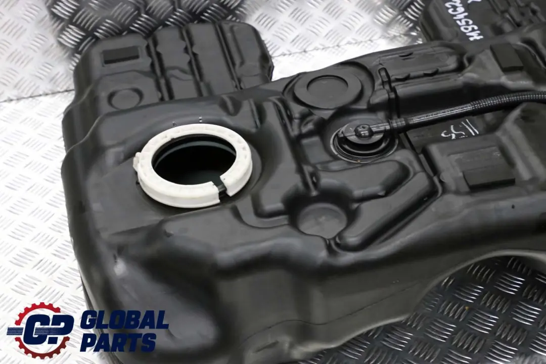 Depósito de combustible desnudo para BMW E70 E71 F15 Diesel con número de pieza 7195462 BMW E70 E71 F15 Diesel Depósito de combustible desnudo - SKU 7195462-1 - Número de pieza 7195462