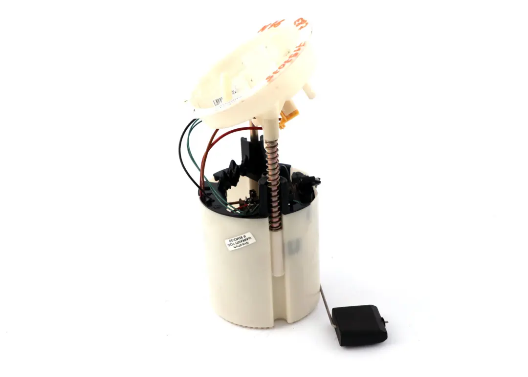 Pompa Carburante / Sensore Del Livello Della Benzina N45 N46 per BMW E81 E87 E90 E91 con numero di parte 7197075 BMW E81 E87 E90 E91 Pompa Carburante / Sensore Del Livello Della Benzina N45 N46 - SKU 7197075 - Numero di parte 7197075