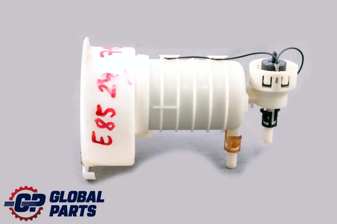 Carburant Regulateur de Pression 1611 6764663 pour BMW Z4 E85 à propos du numéro de pièce 7197690 BMW Z4 E85 Carburant Regulateur de Pression 1611 6764663 - SKU 7197690 - Numéro de pièce 7197690