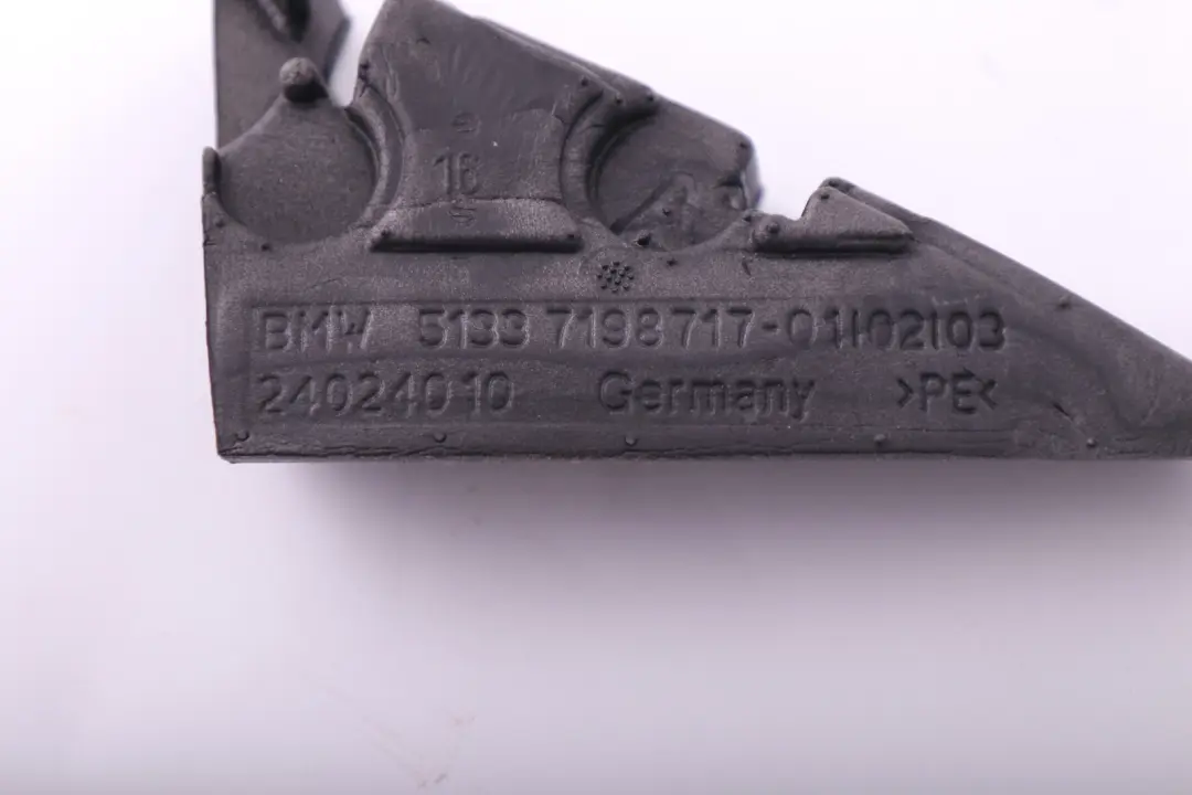 Abdichtung Spiegeldreieck innen links 5133 für BMW 3 r E92 E93 LCI mit Teilenummer 7198717 BMW 3 r E92 E93 LCI Abdichtung Spiegeldreieck innen links 5133 - SKU 7198717 - Teilenummer 7198717