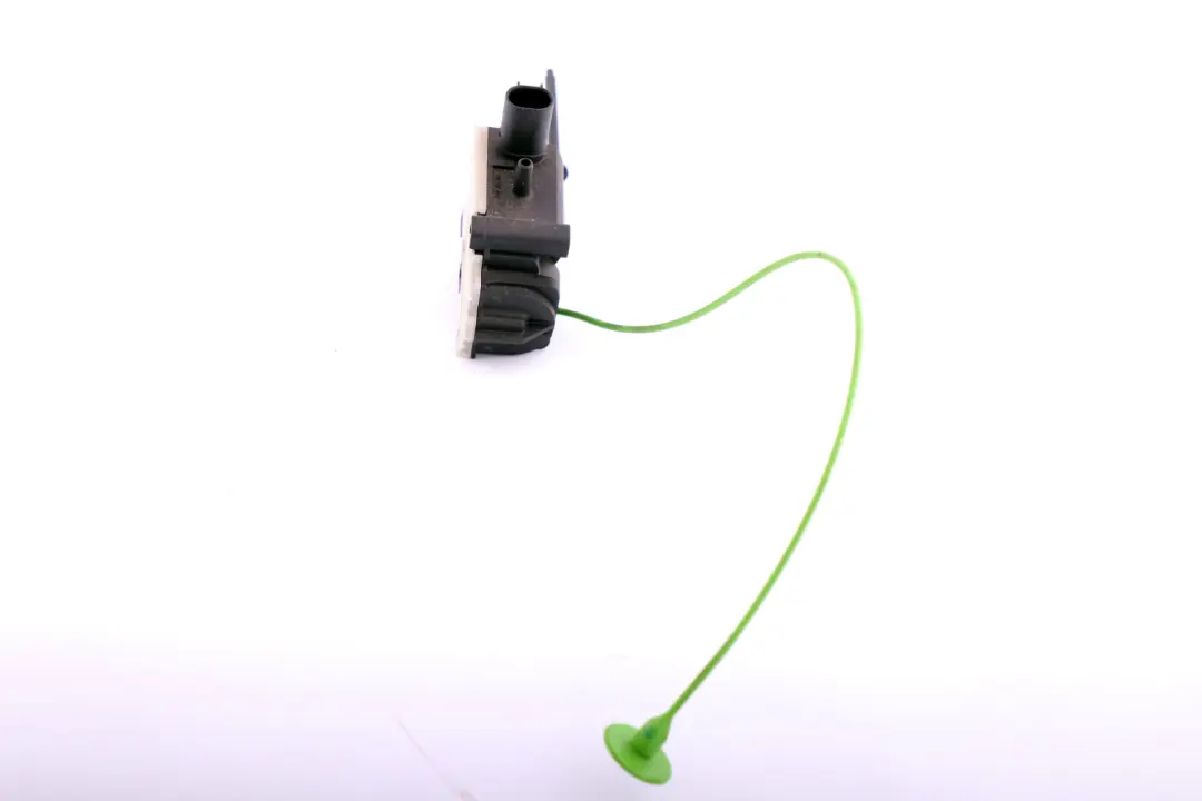BMW 1 Series E82 E88 Carburante Filler Apertore Flap Attuatore - SKU 7198885 - Numero di parte 67117198885