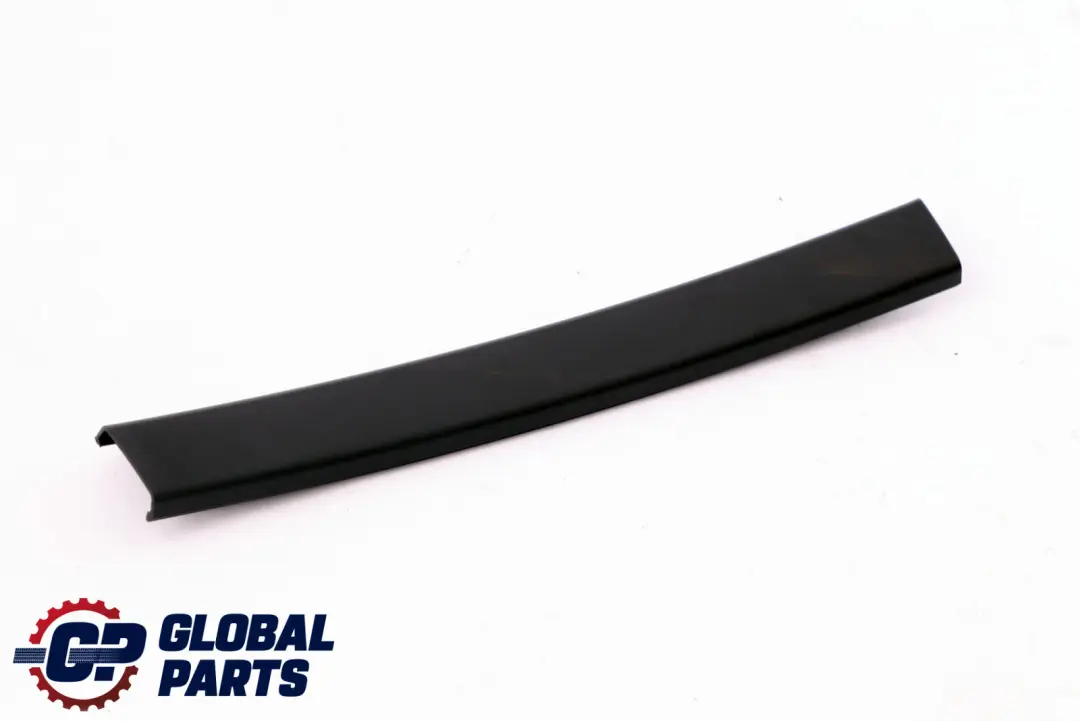 Finestrino Posteriore Destro Guida Web Cover Trim Nero per BMW F10 con numero di parte 7199308 BMW F10 Finestrino Posteriore Destro Guida Web Cover Trim Nero - SKU 7199308 - Numero di parte 7199308