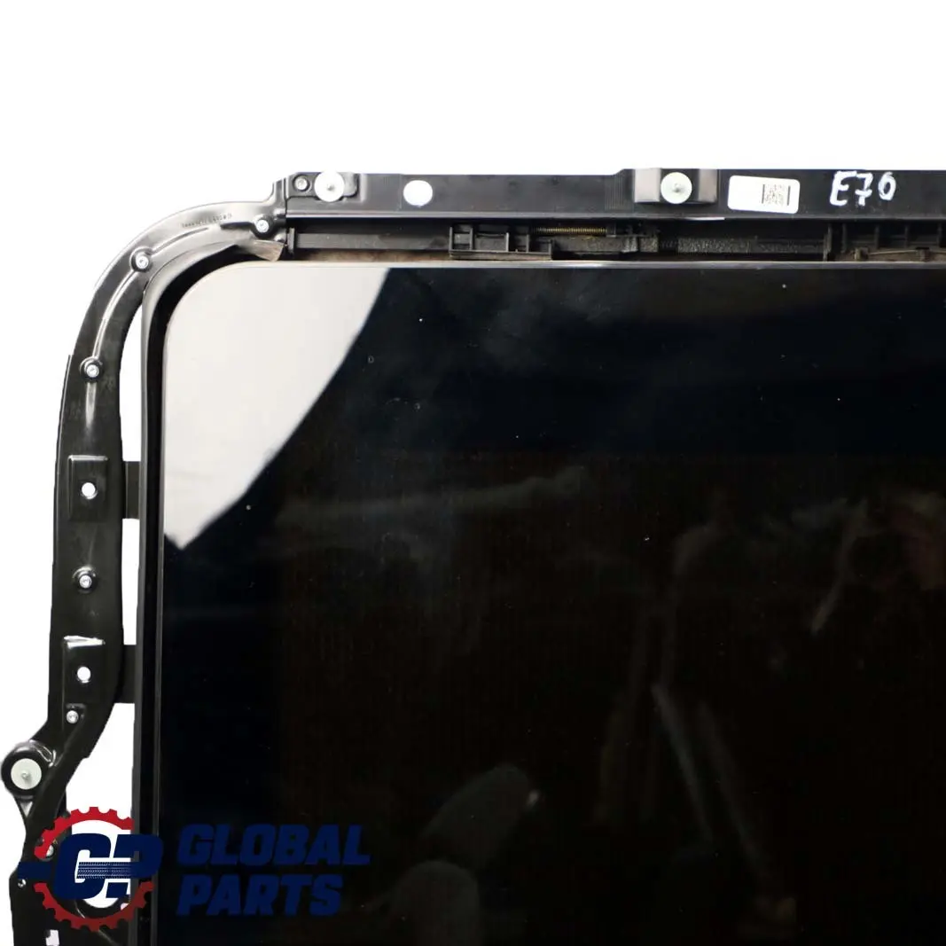 seria E70 Szyberdach Dach Panorama do BMW X5 o numerze 7199535 BMW X5 seria E70 Szyberdach Dach Panorama - SKU 7199535 - Numer Części 7199535
