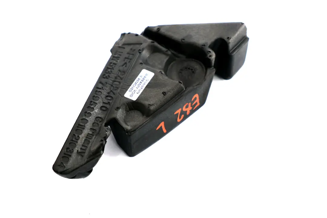 Guarnizione Triangolo Specchio Interno Sinistro per BMW E81 E82 E88 con numero di parte 7199589 BMW E81 E82 E88 Guarnizione Triangolo Specchio Interno Sinistro - SKU 7199589 - Numero di parte 7199589