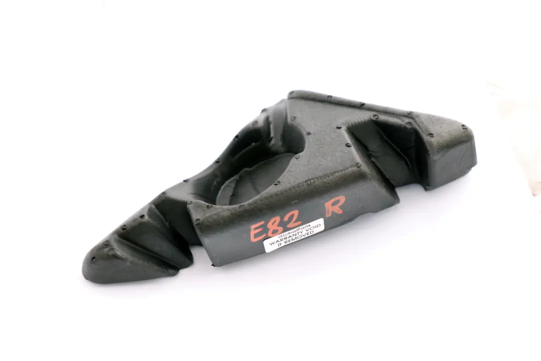 Junta Espejo Interior Derecho Triangulo para BMW E81 E82 E88 con número de pieza 7199590 BMW E81 E82 E88 Junta Espejo Interior Derecho Triangulo - SKU 7199590 - Número de pieza 7199590