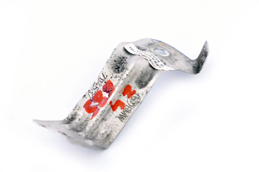 Feuille de Protection d'isolation Thermique du Support pour BMW Z4 E85 à propos du numéro de pièce 7199693 BMW Z4 E85 Feuille de Protection d'isolation Thermique du Support - SKU 7199693 - Numéro de pièce 7199693