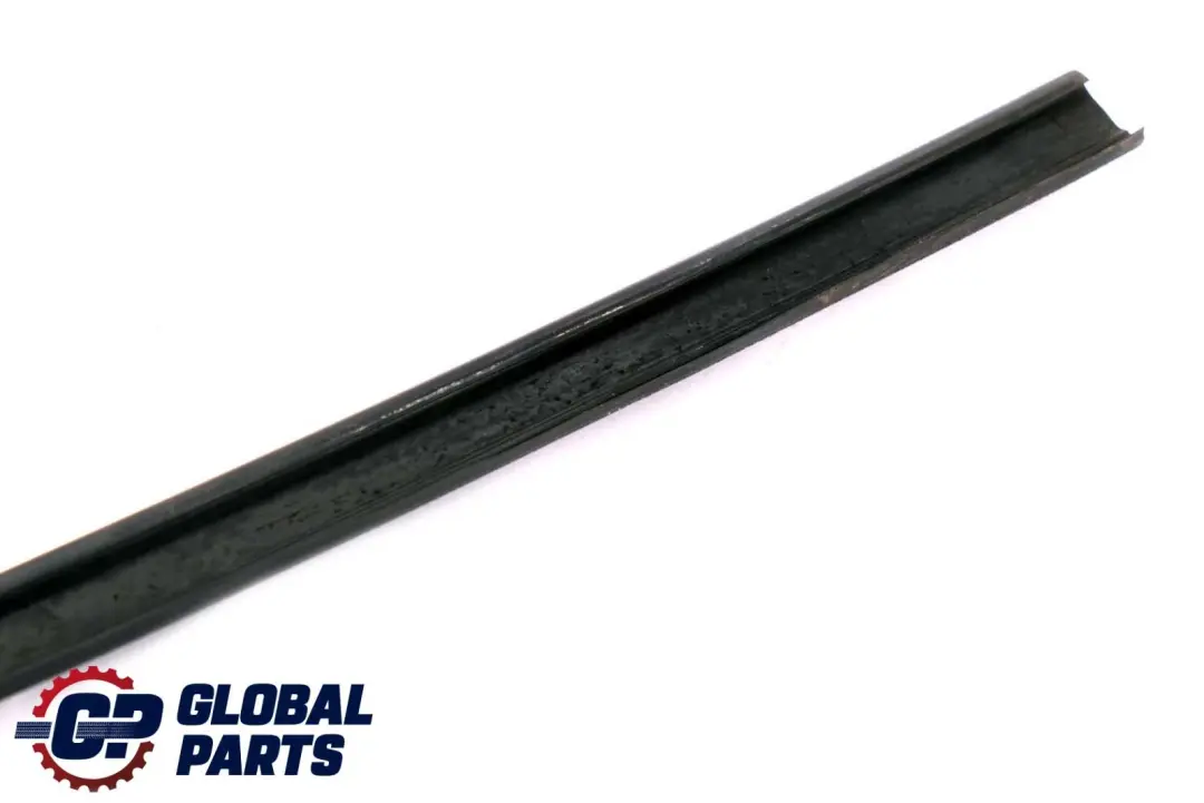 Guide Fenêtre Porte Arrière Gauche Joint pour BMW F11 LCI Touring à propos du numéro de pièce 7199779 BMW F11 LCI Touring Guide Fenêtre Porte Arrière Gauche Joint - SKU 7199779 - Numéro de pièce 7199779