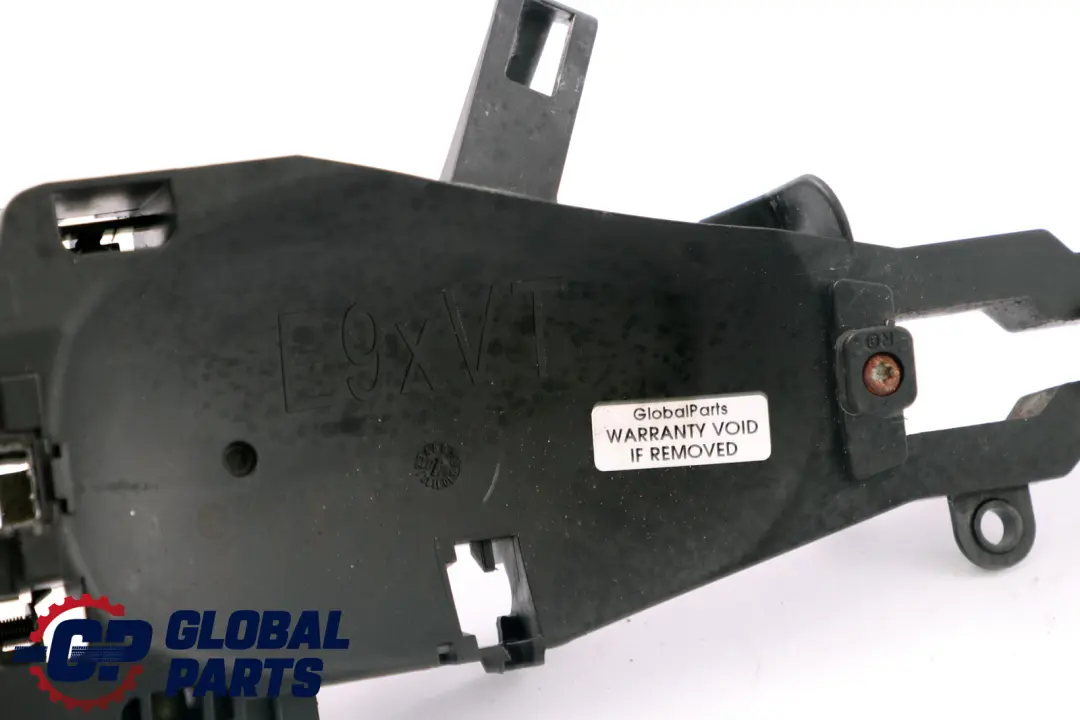 Träger Türaussengriff Vorne Rechts 5121 71998 für BMW 3 er E90 E91 E92 LCI mit Teilenummer 7199838 BMW 3 er E90 E91 E92 LCI Träger Türaussengriff Vorne Rechts 5121 71998 - SKU 7199838 - Teilenummer 7199838