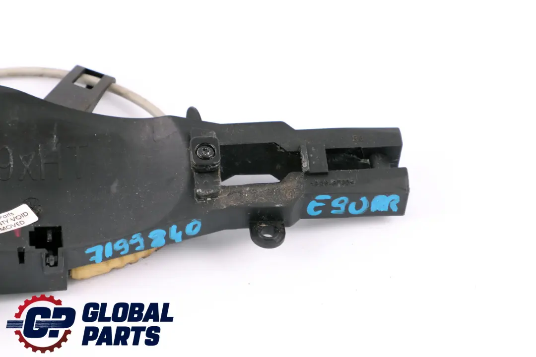 BMW Série 3 E90 E91 Poignée De Porte Arrière Extérieure Droite - SKU 7199840 - Numéro de pièce 7199840