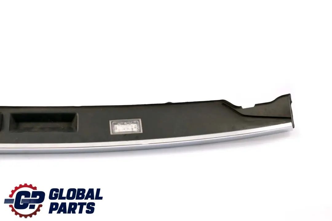 Listwa Klapy Bagażnika Tył Chrom do BMW F01 F02 o numerze 7200035 BMW F01 F02 Listwa Klapy Bagażnika Tył Chrom - SKU 7200035 - Numer Części 7200035