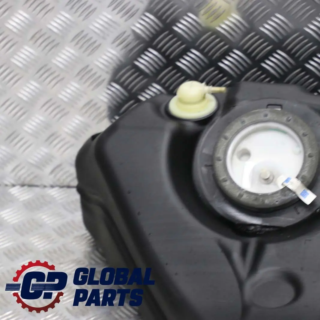 M54 N62 520i 525i 530i 545i Plastic Fuel Tank Petrol para BMW E60 con número de pieza 7200076 BMW E60 M54 N62 520i 525i 530i 545i Plastic Fuel Tank Petrol - SKU 7200076-1 - Número de pieza 7200076