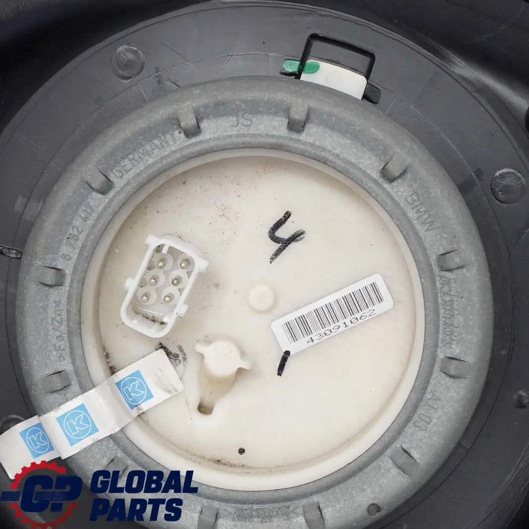 Plastic Fuel Tank Petrol N52 N52N 523i 525i 530i to BMW 5 Series E60 E60N with Part number 7200076 BMW 5 Series E60 E60N Plastic Fuel Tank Petrol N52 N52N 523i 525i 530i - SKU 7200076 - Part number 7200076