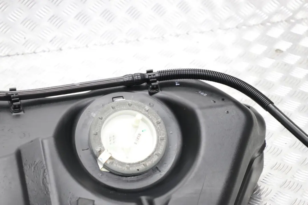 M47N2 M57N2 Diesel Carburant Tube de Remplissage pour BMW E60 520d 525d 530d 535d à propos du numéro de pièce 7200079 BMW E60 520d 525d 530d 535d M47N2 M57N2 Diesel Carburant Tube de Remplissage - SKU 7200079-1 - Numéro de pièce 7200079