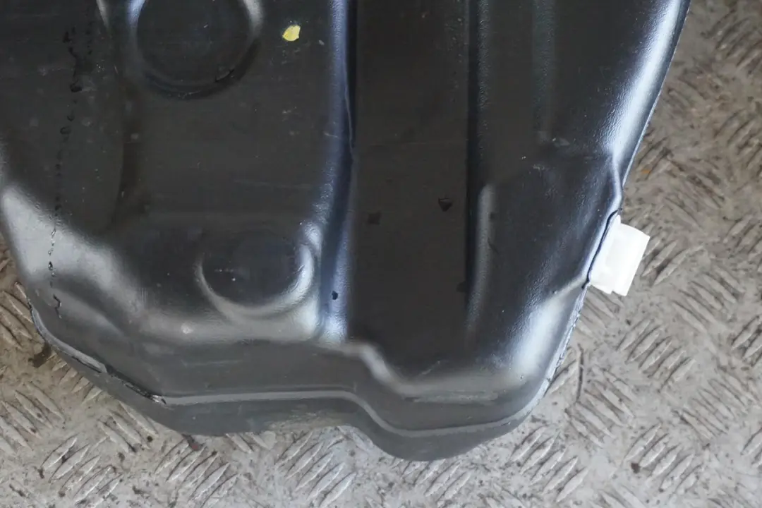 Bare Plastic Fuel Tank Diesel to BMW 5 Series E60 E60N LCI with Part number 7200079 BMW 5 Series E60 E60N LCI Bare Plastic Fuel Tank Diesel - SKU 7200079-2 - Part number 7200079