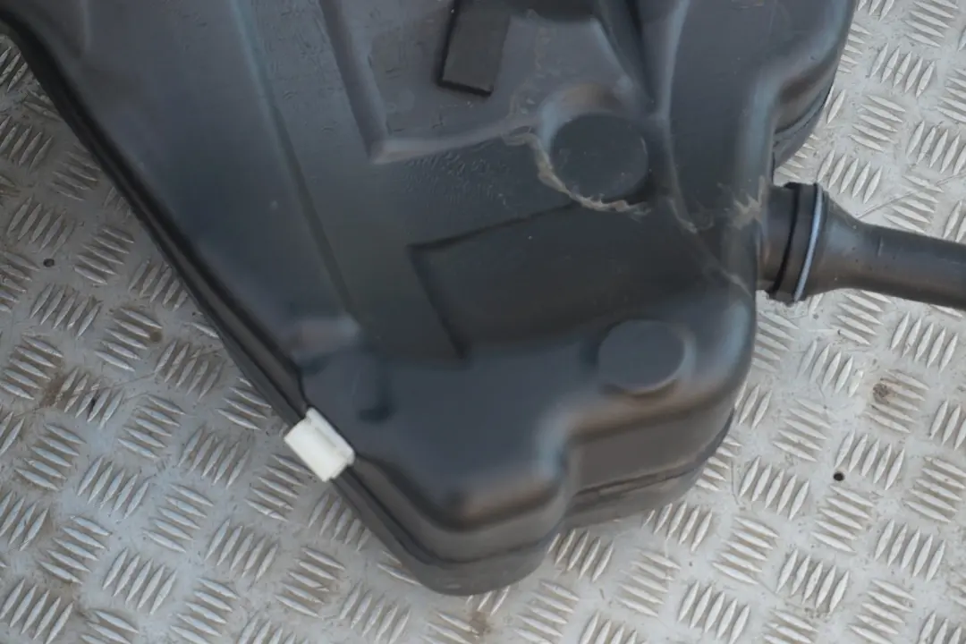 BMW 6 Series E63 E64 630i N52 Complete Plastic Fuel Tank Petrol - SKU 7200080 - Part number 7200080