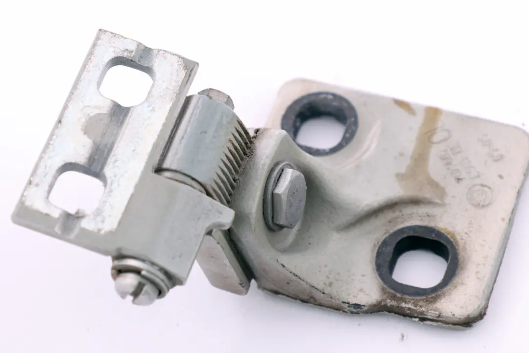 Door Hinge Front Top Left N/S Mineralsilber Silver 7072669 to BMW 6 Series E63 E64 with Part number 7200227 BMW 6 Series E63 E64 Door Hinge Front Top Left N/S Mineralsilber Silver 7072669 - SKU 7200227-MSB - Part number 7200227