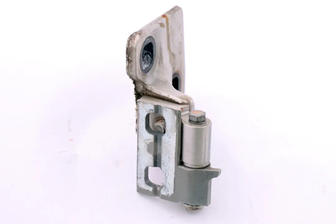 Door Hinge Front Top Left N/S Mineralsilber Silver 7072669 to BMW 6 Series E63 E64 with Part number 7200227 BMW 6 Series E63 E64 Door Hinge Front Top Left N/S Mineralsilber Silver 7072669 - SKU 7200227-MSB - Part number 7200227