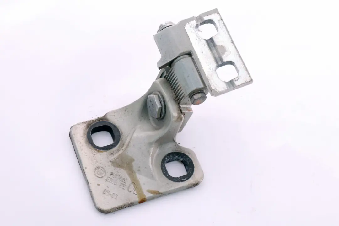 Door Hinge Front Top Left N/S Mineralsilber Silver 7072669 to BMW 6 Series E63 E64 with Part number 7200227 BMW 6 Series E63 E64 Door Hinge Front Top Left N/S Mineralsilber Silver 7072669 - SKU 7200227-MSB - Part number 7200227