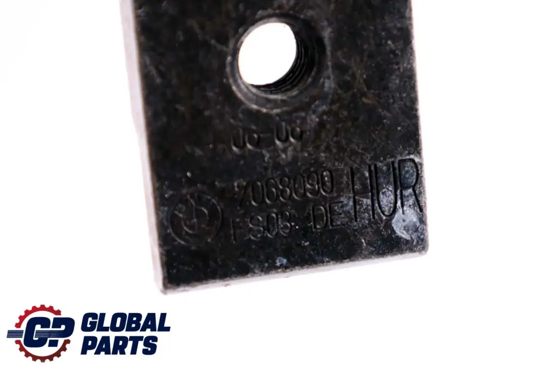 Right O/S Door Lower Hinge Titansilber Silver 354 to BMW 5 Series E60 E61 Rear with Part number 7200246 BMW 5 Series E60 E61 Rear Right O/S Door Lower Hinge Titansilber Silver 354 - SKU 7200246-TS - Part number 7200246