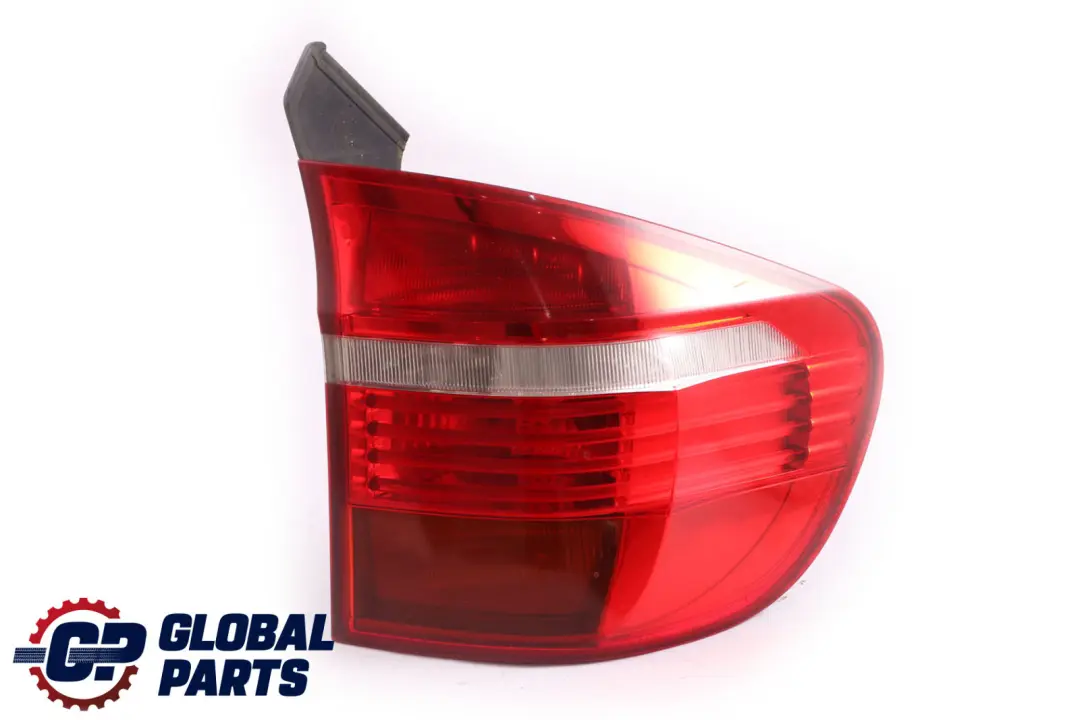 Light In The Side Panel Right O/S to BMW X5 Series E70 Rear with Part number 7200818 BMW X5 Series E70 Rear Light In The Side Panel Right O/S - SKU 7200818 - Part number 7200818