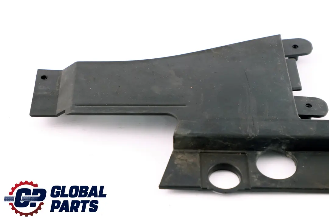 Protector inferior lateral der. para BMW E88 con número de pieza 7201226 BMW E88 Protector inferior lateral der. - SKU 7201226 - Número de pieza 7201226