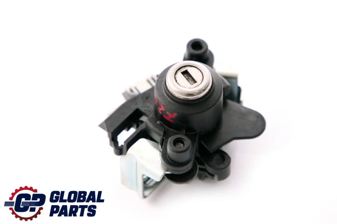 Zamek Rygiel Mechanizm Klapy Bagażnika 8241088 do BMW E60 E60 LCI o numerze 7201533 BMW E60 E60 LCI Zamek Rygiel Mechanizm Klapy Bagażnika 8241088 - SKU 7201533 - Numer Części 7201533