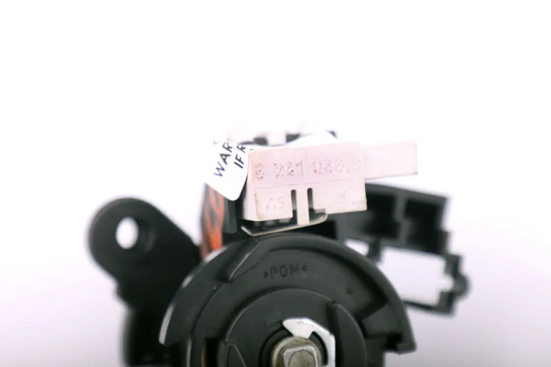 Zamek Klapy Bagażnika do BMW E60 E60 Lci o numerze 51247201534 BMW E60 E60 Lci Zamek Klapy Bagażnika - SKU 7201534 - Numer Części 51247201534