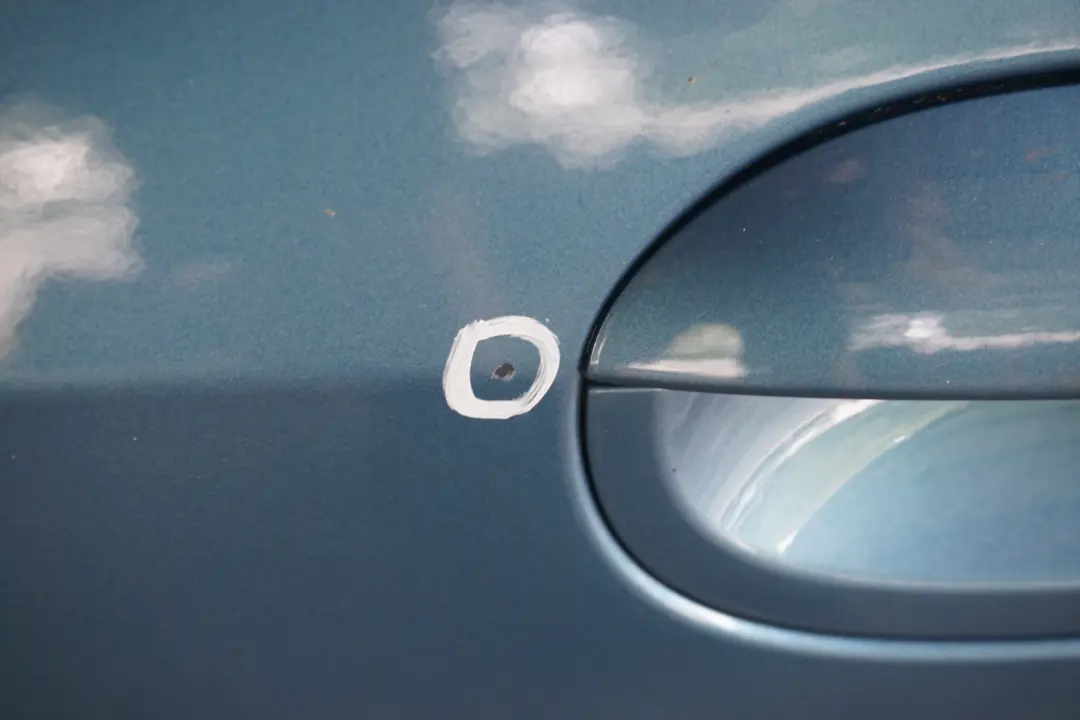 BMW Z4 Series E85 Convertible Front Left Door N/S Maledivenblau Maldives Blue - SKU 7201637-MAB - Part number 7201637