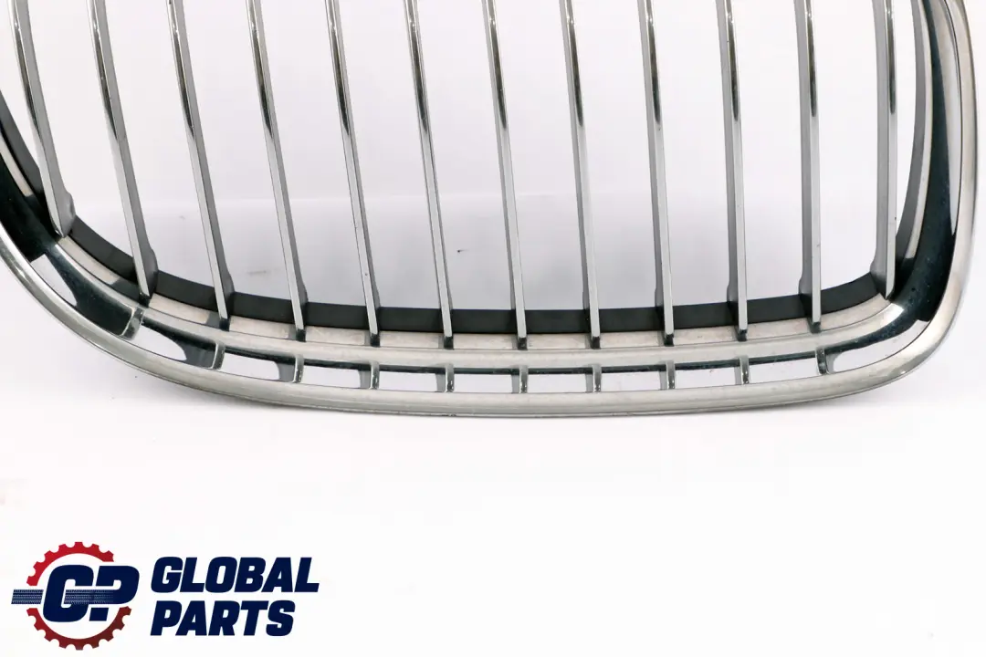 Grille centrale de pare-chocs avant chromee droite pour BMW E90 E91 LCI à propos du numéro de pièce 7201970 BMW E90 E91 LCI Grille centrale de pare-chocs avant chromee droite - SKU 7201970 - Numéro de pièce 7201970