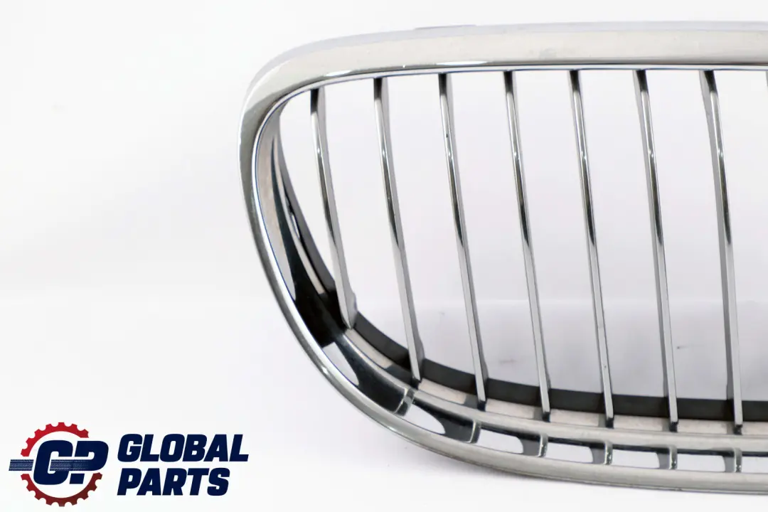 Nerka Grill Atrapa Prawa Chrom do BMW E90 E91 LCI o numerze 7201970 BMW E90 E91 LCI Nerka Grill Atrapa Prawa Chrom - SKU 7201970 - Numer Części 7201970