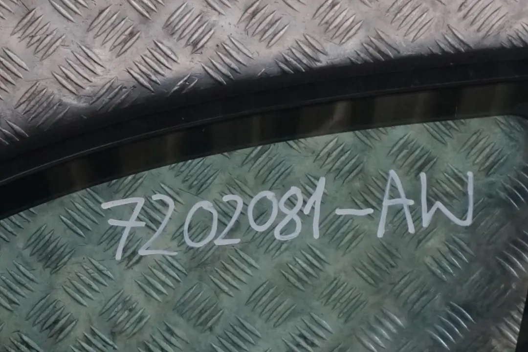 BMW 7 er E65 E66 Tür Vorne Links Alpinweiss Alpin Weiss - 300 - SKU 7202081-AW - Teilenummer 7202081