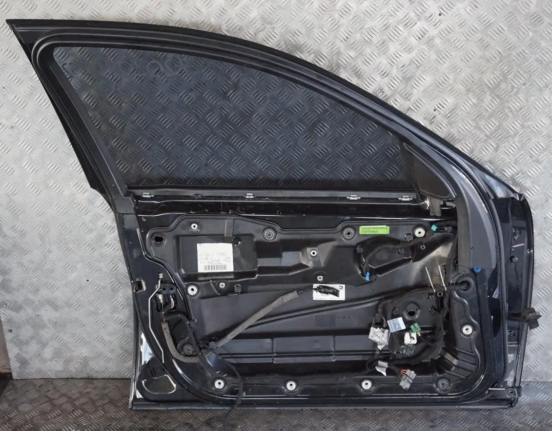 Door Front Left N/S Black Sapphire Metallic - 475 to BMW 7 Series E65 E66 2 with Part number 7202081 BMW 7 Series E65 E66 2 Door Front Left N/S Black Sapphire Metallic - 475 - SKU 7202081-BS2 - Part number 7202081