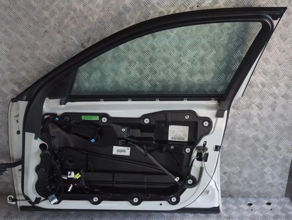 Door Front Right O/S Alpinweiss Alpine White - 300 to BMW 7 Series E65 E66 with Part number 7202082 BMW 7 Series E65 E66 Door Front Right O/S Alpinweiss Alpine White - 300 - SKU 7202082-AW - Part number 7202082