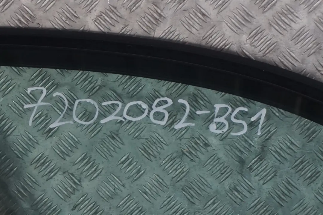 Door Front Right O/S Titangrau Titan Grey Metallic - A36 to BMW 7 Series E65 E66 with Part number 7202082 BMW 7 Series E65 E66 Door Front Right O/S Titangrau Titan Grey Metallic - A36 - SKU 7202082-TGR - Part number 7202082