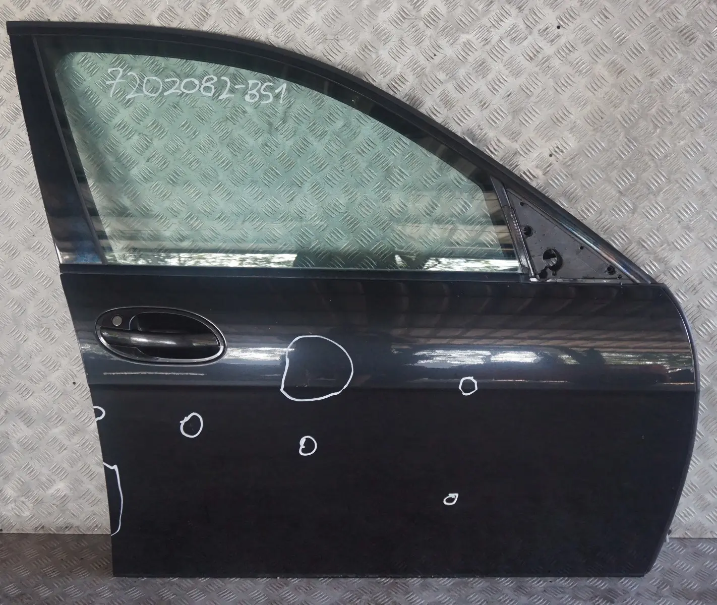 BMW 7 Series E65 E66 Door Front Right O/S Titangrau Titan Grey Metallic - A36