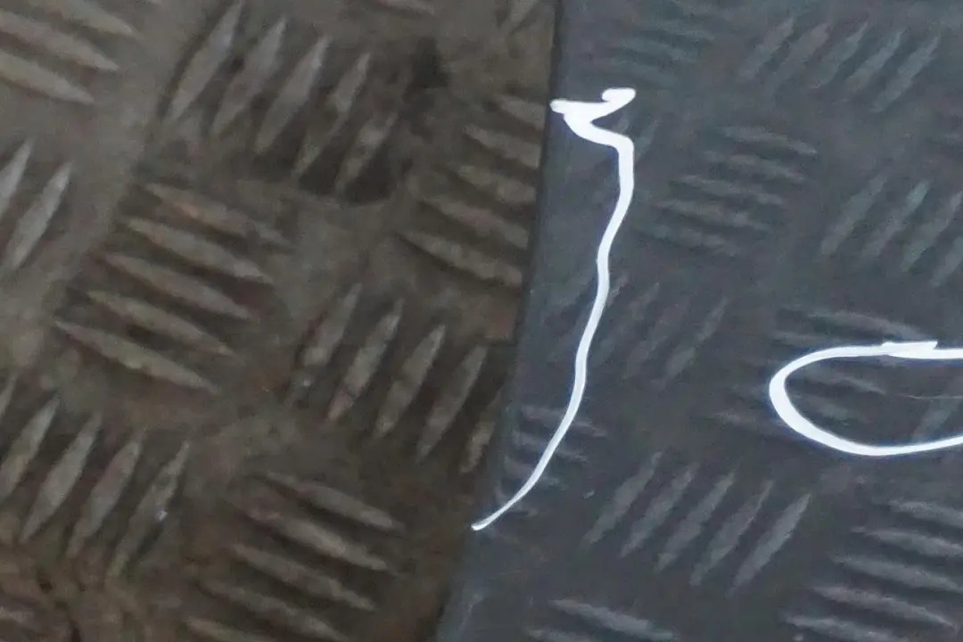 Beifahrer Tür Vorne Rechts Titangrau Titan Grau Metallic A36 für BMW 7 er E65 E66 mit Teilenummer 7202082 BMW 7 er E65 E66 Beifahrer Tür Vorne Rechts Titangrau Titan Grau Metallic A36 - SKU 7202082-TGR1 - Teilenummer 7202082