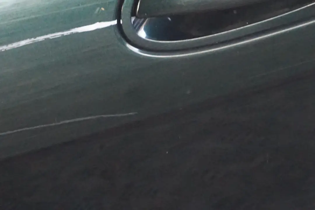 Fahrerseite Tür Hinten Links Oxfordgruen Gruen Metallic - 430 für BMW 7 er E65 mit Teilenummer 7202083 BMW 7 er E65 Fahrerseite Tür Hinten Links Oxfordgruen Gruen Metallic - 430 - SKU 7202083-OXF - Teilenummer 7202083