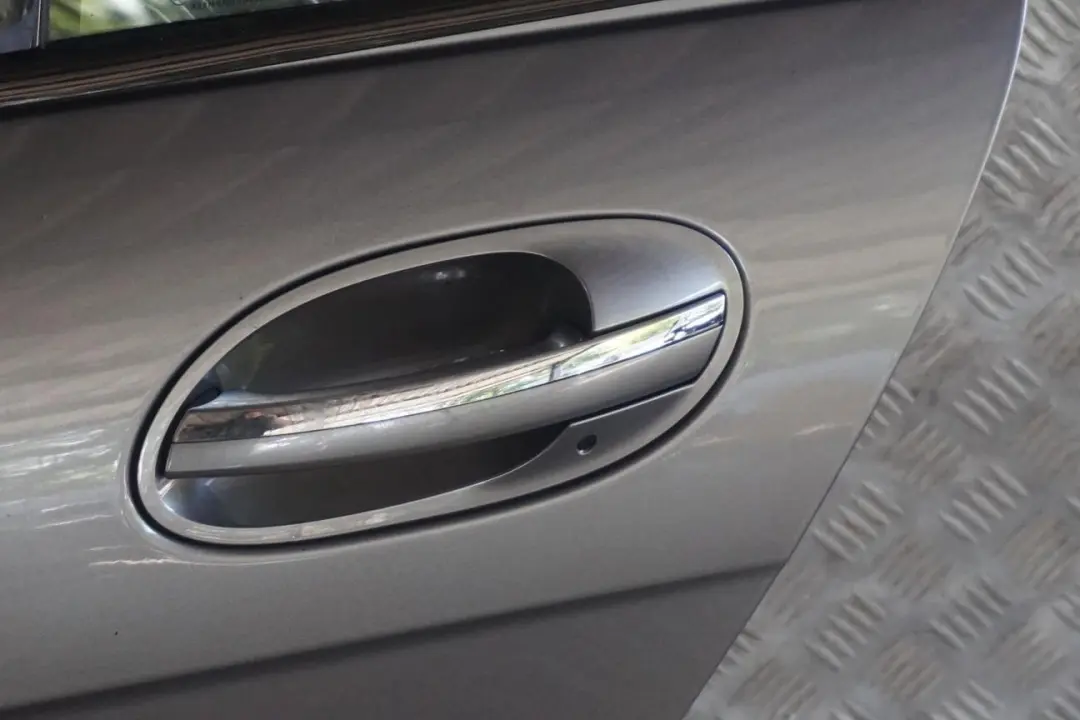 Door Rear Left N/S Sterlinggrau Sterling Grey Metallic - 472 to BMW 7 Series E65 with Part number 7202083 BMW 7 Series E65 Door Rear Left N/S Sterlinggrau Sterling Grey Metallic - 472 - SKU 7202083-STG - Part number 7202083