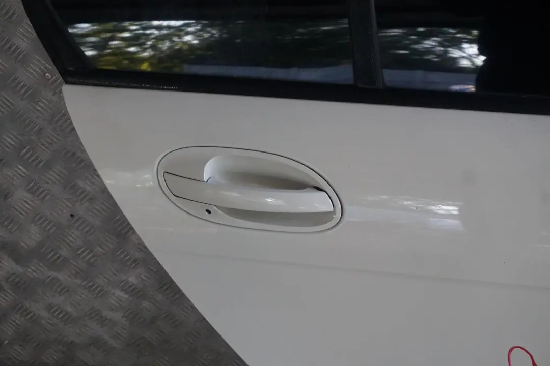 BMW 7 Series E65 Door Rear Right O/S Alpinweiss Alpine White - 300 - SKU 7202084-AW - Part number 7202084